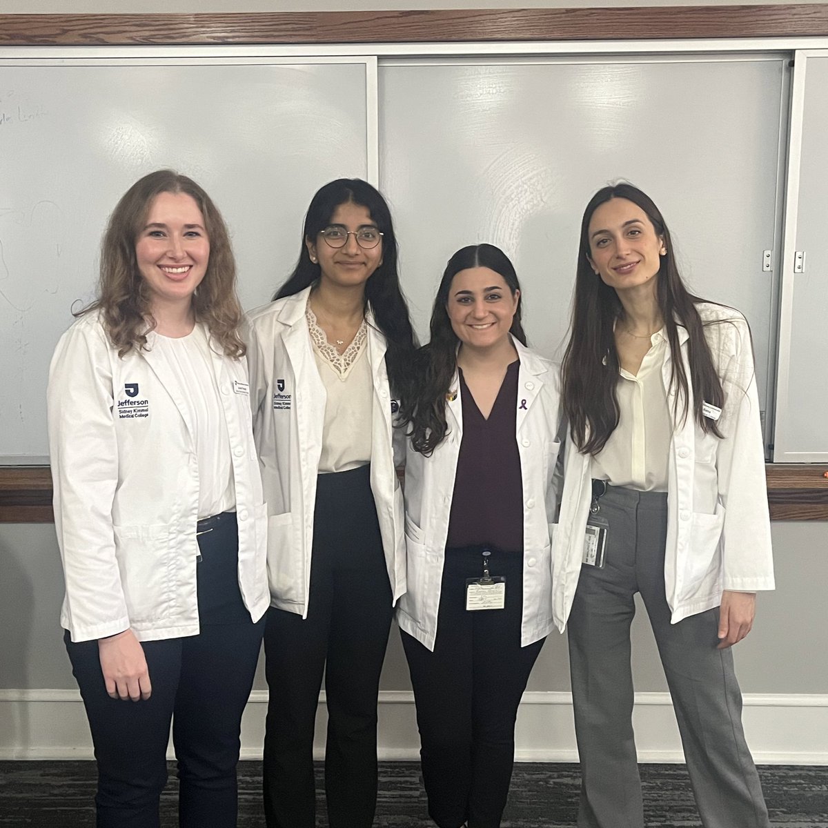 Thank you to our rising MS4s - @PonziniF, @KAPILAKOMMARED1 Martina Rama and Lauren Posego who presented cases today @JEFFsurgery! We so enjoyed hosting Dr. Timothy Pawlik @timpawlik as our John H. Gibbon Jr. Grand Rounds Lecturer at @TJUHospital.