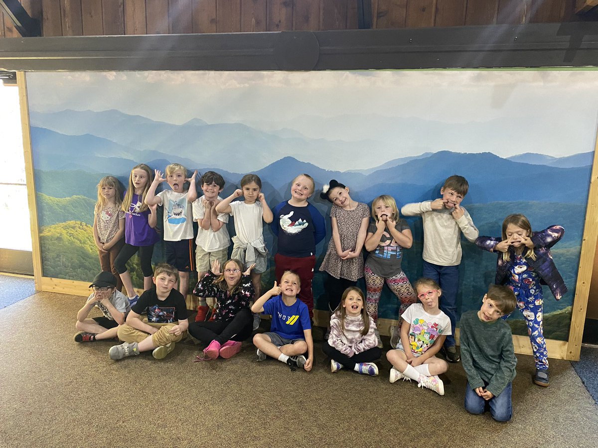 mrspruittfirst's tweet image. We had a blast at the WNC Nature Center! @MillsRiverSch