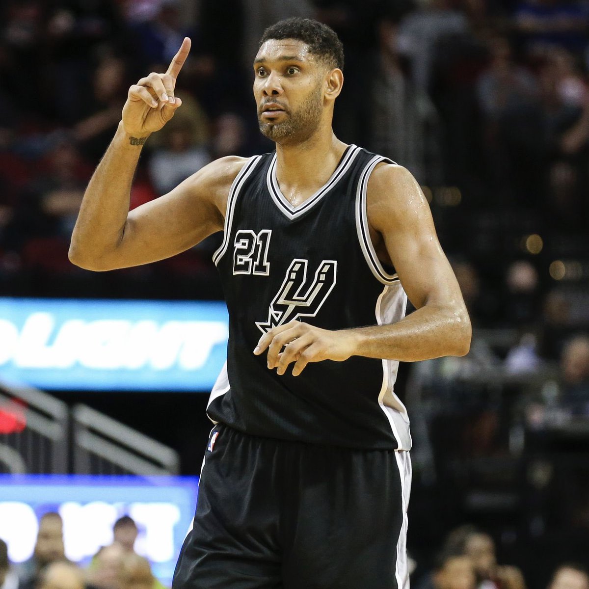 LegionHoops's tweet photo. DeMarcus Cousins:

“I don’t want to hear no Top 5 without Tim Duncan.”

(via @buckets, https://t.co/IZUBgyDNOk) https://t.co/lRFT6CFv4S