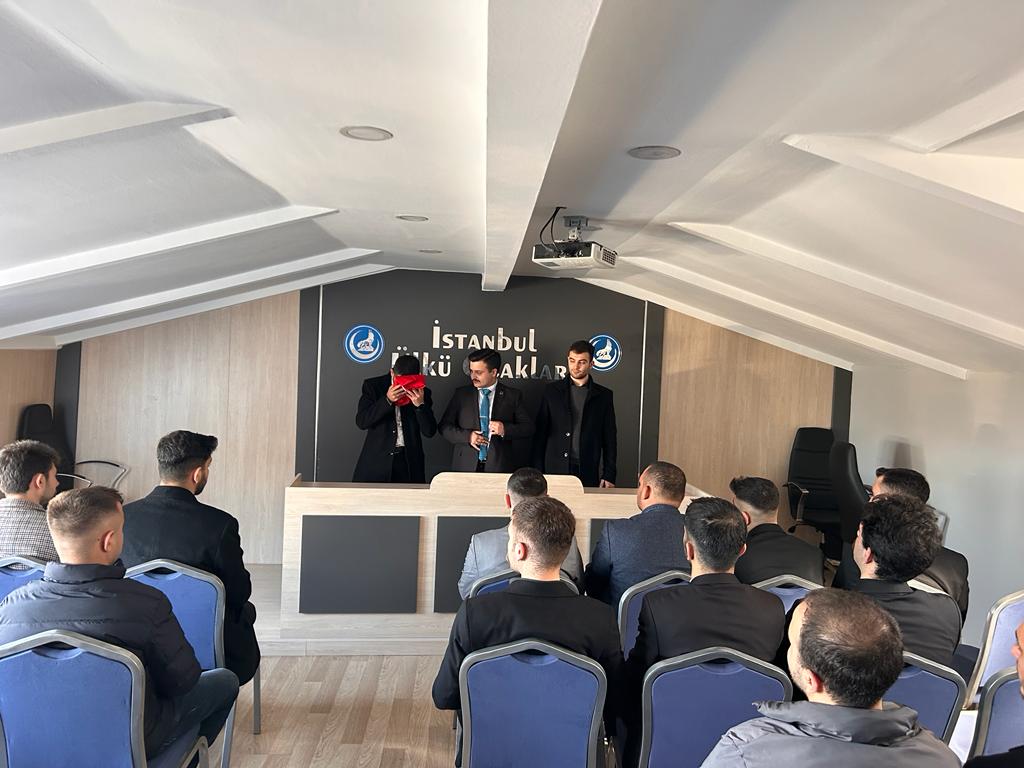 İstanbul Ülkü Ocakları Üniversiteler Birimi tweet media