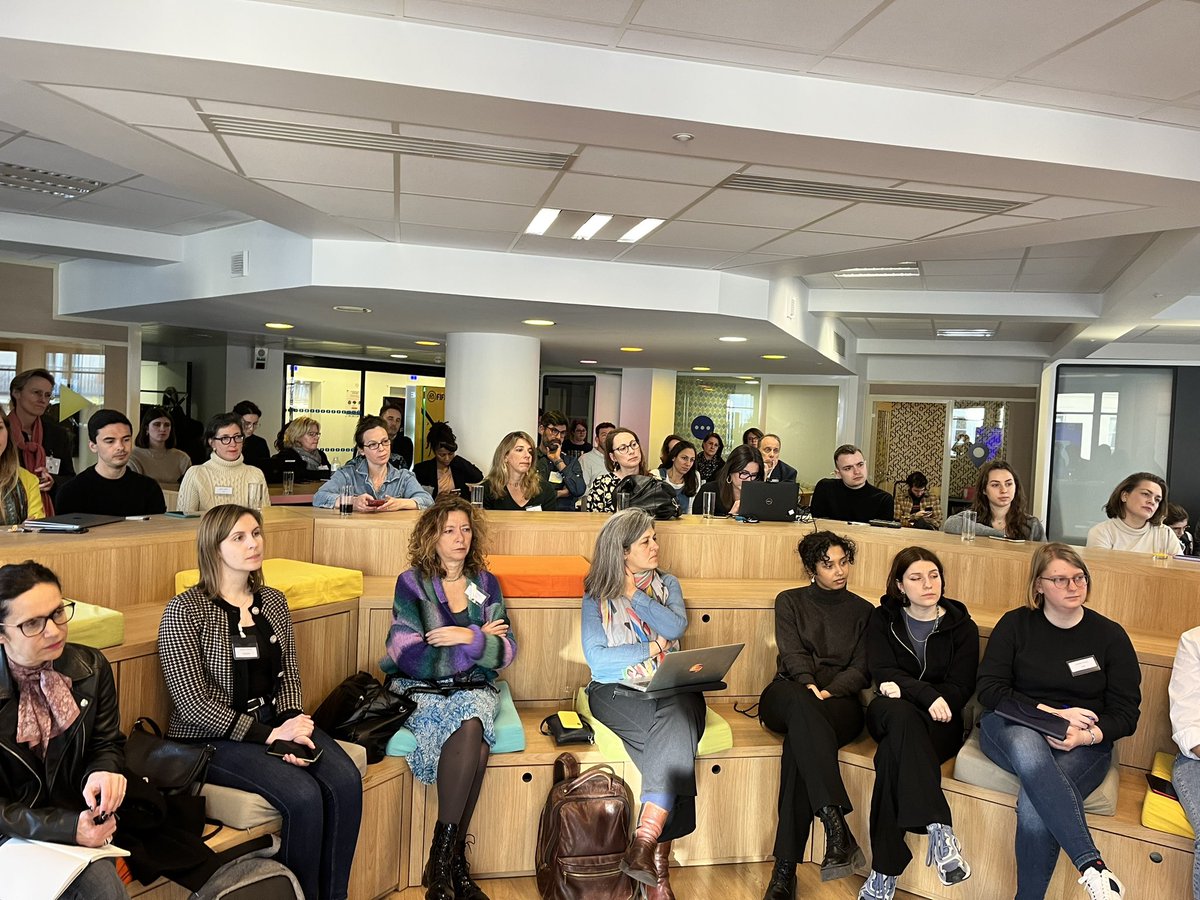 On est ravi d’accueillir autant d’alumni pour notre 3ème session dédiée à l’IA et la com responsable #CelsaAlumnixHopscotch <a href="/HopscotchPR_/">Hopscotch PR</a>