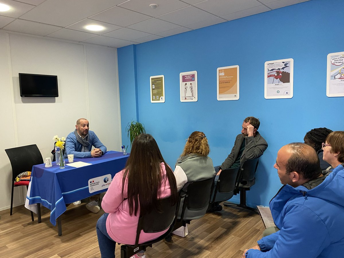 Journée sectorielle à l’agence de #bourges Baudens @poleemploi_RCVL Organisation de rencontres entre des entreprises (Restauration Léon/Au bureau/La Boucherie, transport XPO et santé Le Gedhif) et des candidats… résultat: échanges de CV, périodes d immersion et tous satisfaits