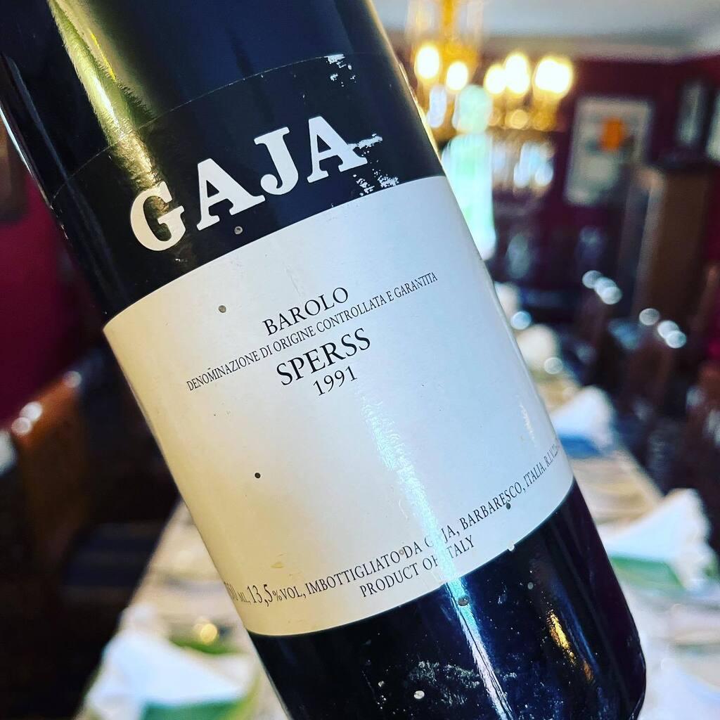 wineloon tweet media