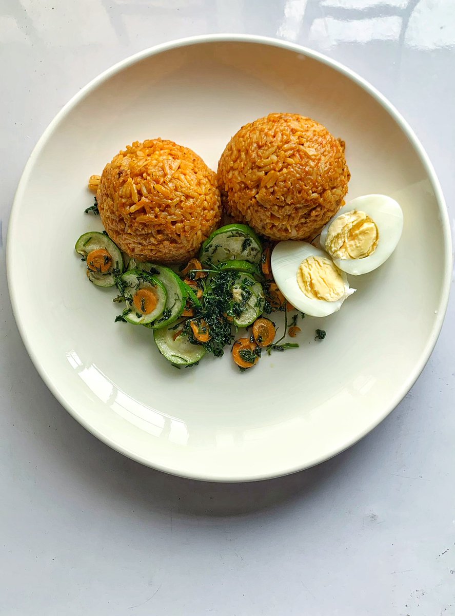 WildChefHuman's tweet image. Not husband material or anything, but if you are mine, I’ll feed you with good food.