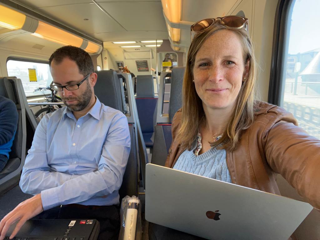 Jolien Pas (@pasjolien) on Twitter photo #S23MRS here we come! Commuting with #caltrain to SF with my favorite person <a href="/dijk_gerwin/">Gerwin Dijk</a> while working on our science 🤓💥 #neuromodulation #S23MRS here we come! Commuting with #caltrain to SF with my favorite person <a href="/dijk_gerwin/">Gerwin Dijk</a> while working on our science 🤓💥 #neuromodulation