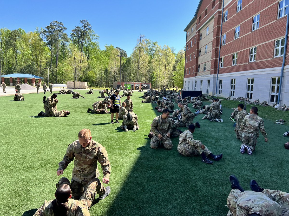 Rebel_Skum_85's tweet image. This is the stuff I live for. #Combatives #MACP #Army #GoOrdnance