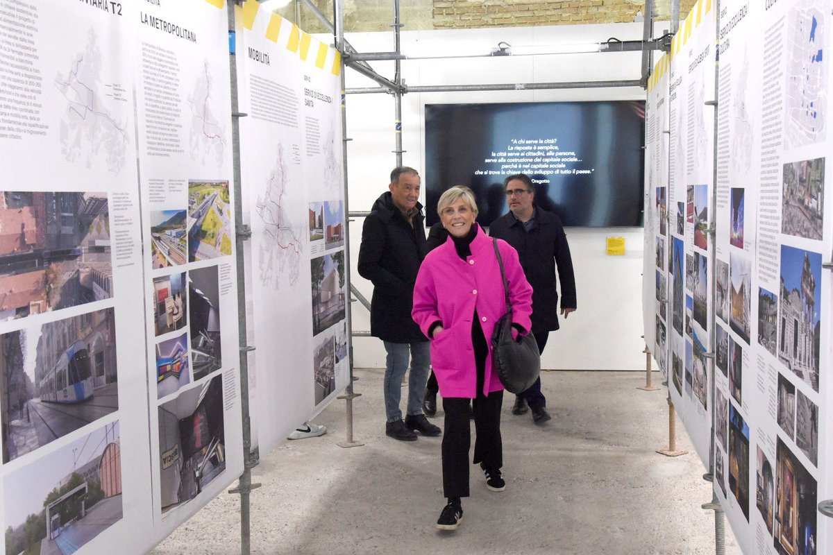 Nell’anno di #BgBsCapitaleItalianaCultura2023 abbiamo inaugurato, in contemporanea nelle due città, le mostre dal titolo “Visioni per un futuro presente. Città, ambiente, comunità”. Esposizioni speculari che raccontano la trasformazione delle due città