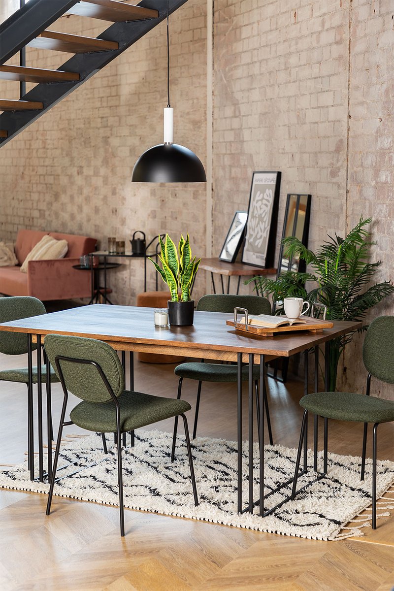 Rectangular Dining Table in Mango Wood . leaves no one indifferent. It is made of mango wood and stands out for its own style. It combines the natural style with the wooden tabletop with original metal legs providing an industrial touch.
.
.
.
.
.
.
#homedesign #diningroominspo