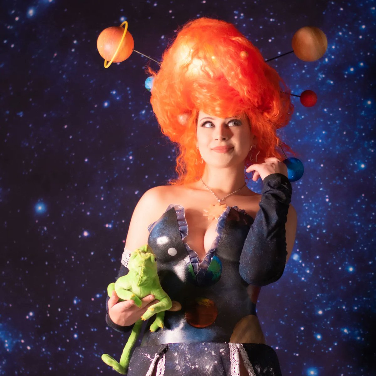 cossweetie's tweet photo. Just a lil frizzie
#worbla #evafoam #thermoplastic #cosplay #cosplaytutorial #missfrizzle #themagicschoolbus #galaxy #stars #wig #cosplaywig #dragwig https://t.co/2EOk0gNCPc
