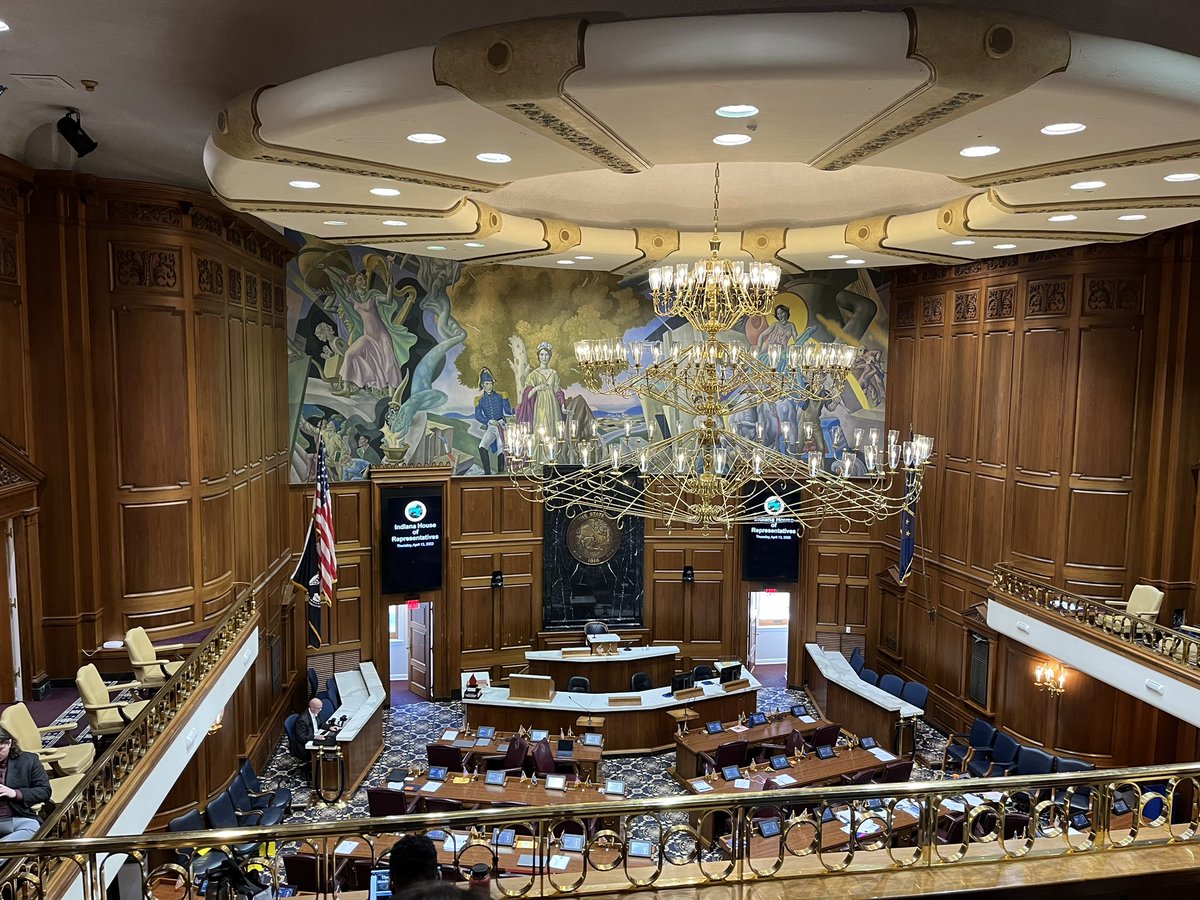 The House recessed for a 70 minute lunch at noon. It’s nearly 2 and the chamber is still mostly empty. #waitingforbussesofteacherstoleave #beaccountable