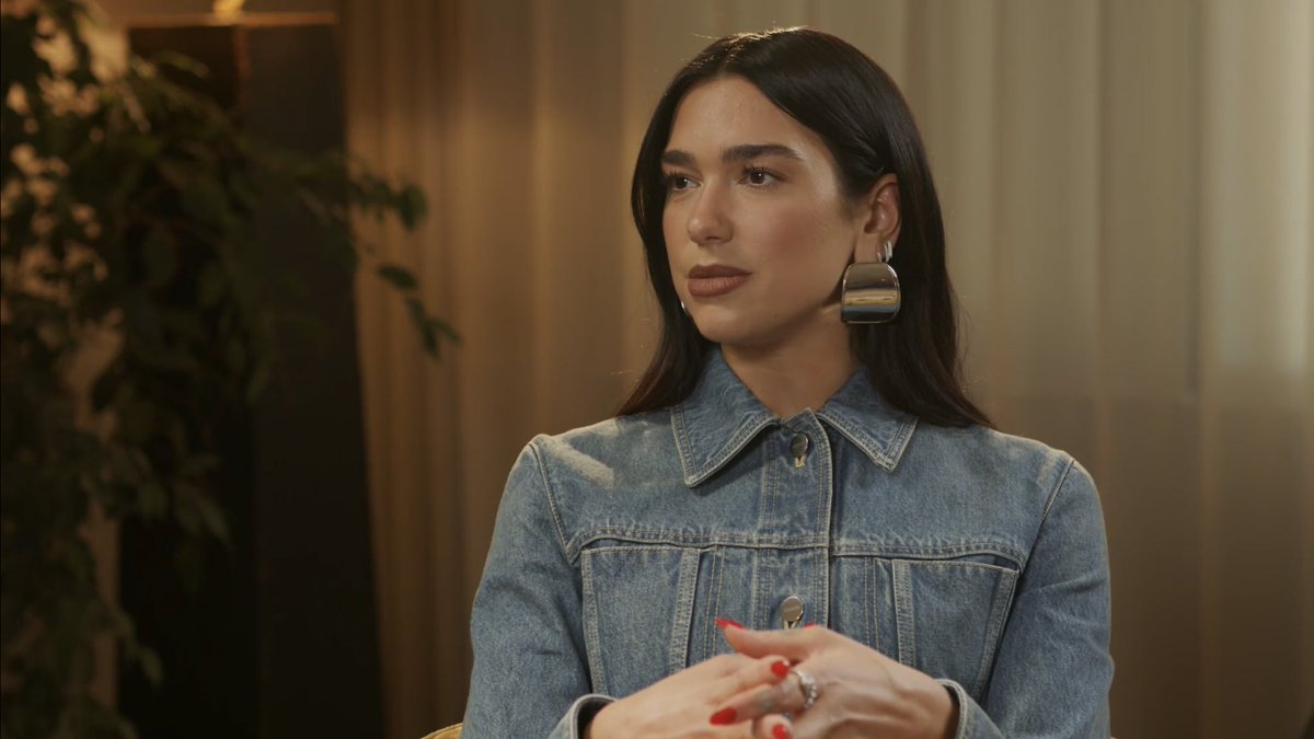 dlipahungary's tweet photo. 📸 | @DUALIPA is now live with @service95! https://t.co/idN57jaB0u