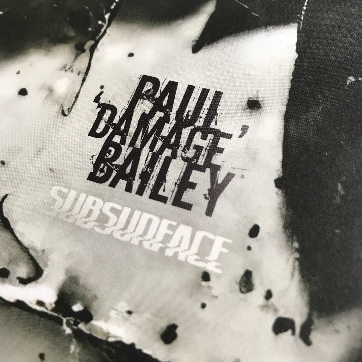 ‘Paul 'Damage' Bailey - Subsurface’ (incl. remixes by @James_Ruskin & Makaton) is out now! Bandcamp: bit.ly/3IekJfW @Paul_Bailey1881, one of the original resident DJs at Birmingham's HOG club nights along with @Tony_Surgeon and Sir Real, strikes back on De:tuned.