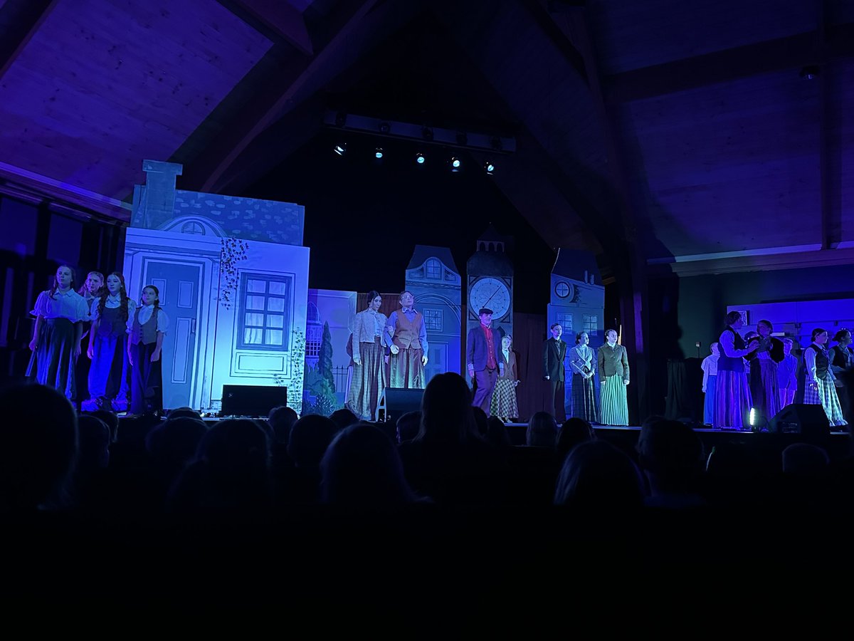 Our first and third grade students loved seeing Mary Poppins today at the OC Arts Center!!!