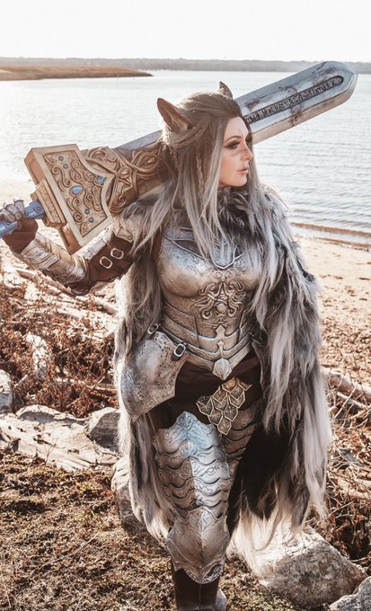 I&rsquo;m sorry but I am still so in love with this costume I made so PLEASE LOOK AT IT.   Blaidd will always<a href="/tag/cyberpunk"class="tags"><span>#cyberpunk</span></a>