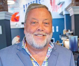 WHpanthersden's tweet image. Thank you to entrepreneur George Carey of @finzsalem for returning to his alma mater as a guest speaker for our @mass_DECA  club at WH. His insights into hospitality, retailing, and career advice provided invaluable lessons from a true expert in the field. Thanks for giving back.