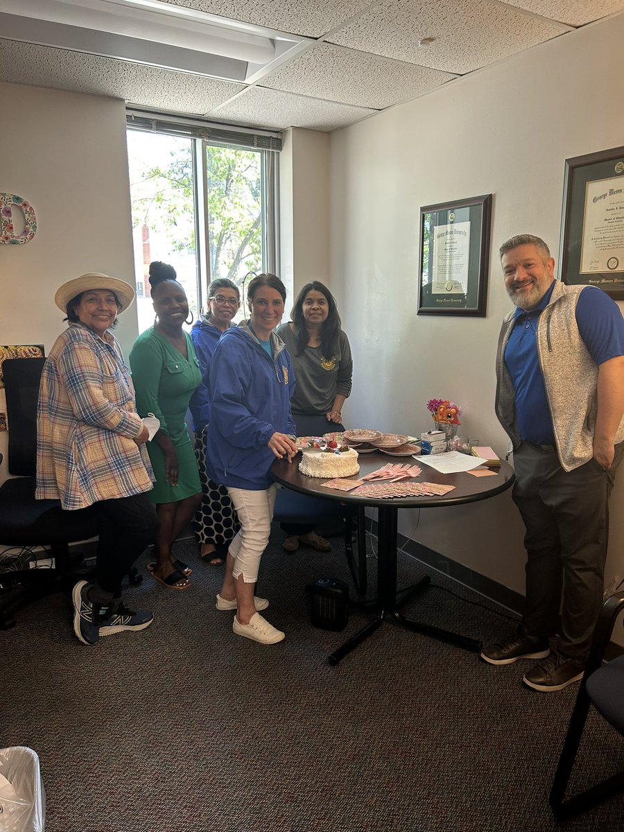 RandolphStars's tweet image. Showing the love to AP @JennDeninoAPS. #APWeek23