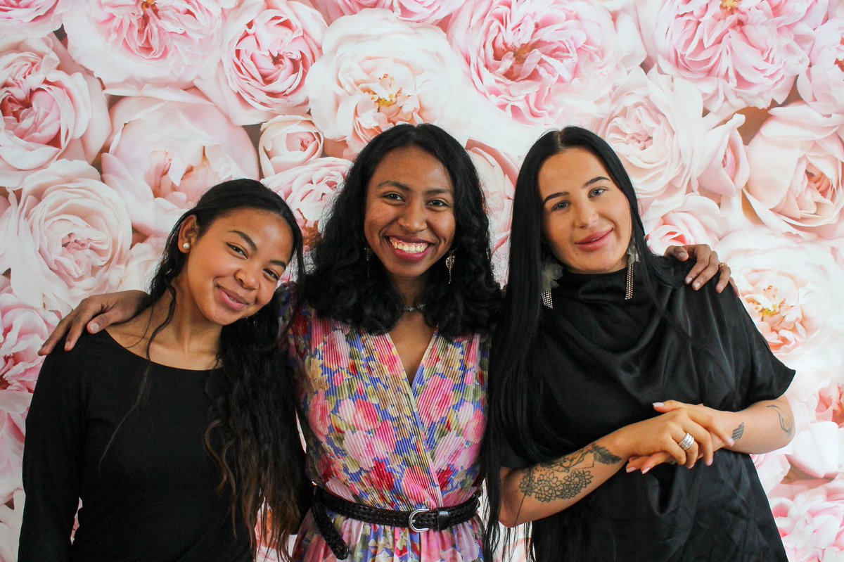 paris_icc's tweet photo. #JOURNEEDESFEMMES📷📷📷
Renouveler : changer, rajeunir, rafraîchir, ranimer, restaurer, réparer. 📷 Remplacer par une chose nouvelle ce qui est altéré, usé, expiré. 📷
Tu veux être renouvelée ? Envoie-nous un message !
#paris #parisicc #journeedelafemme #8mars #25mars #renouvelee https://t.co/4MnvnDDE8A