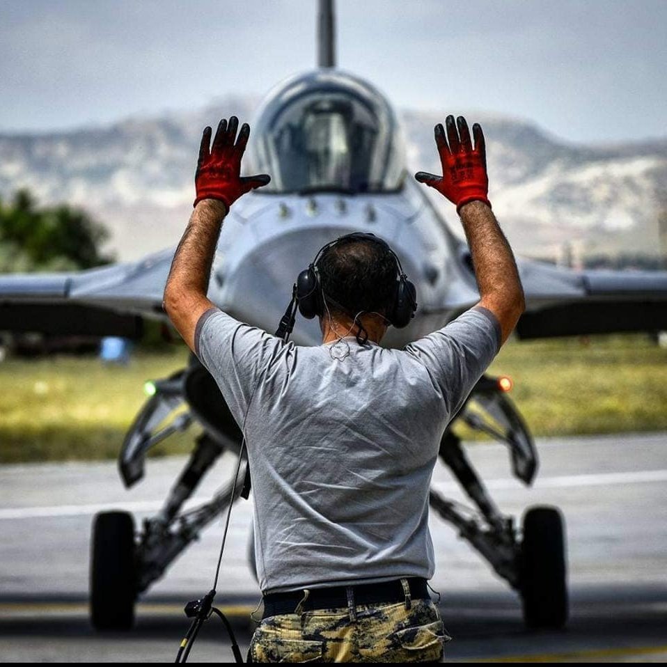 #GüçlüTemadGüçlüAstsubay
We will never forget these days.
"Bu günleri asla unutmayacağız."