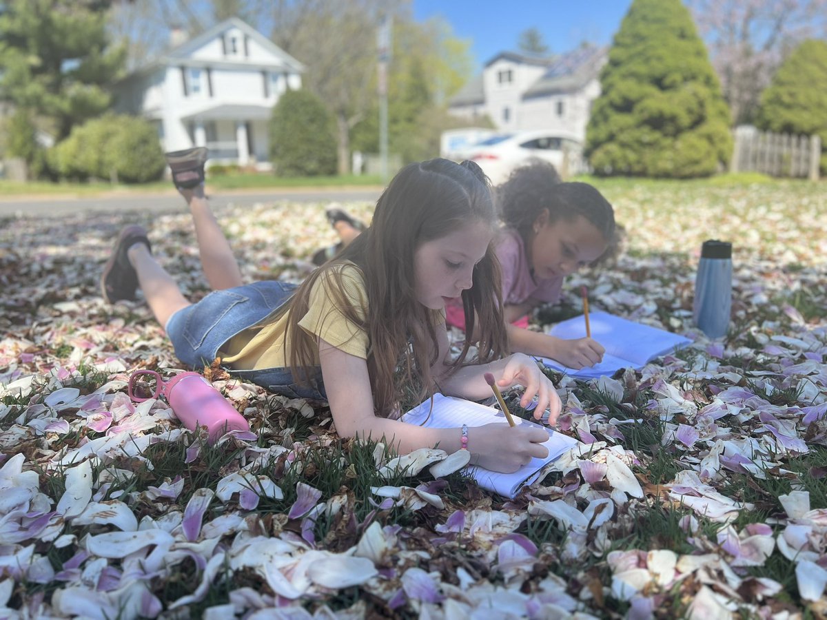 Mrs. Devlin tweet media