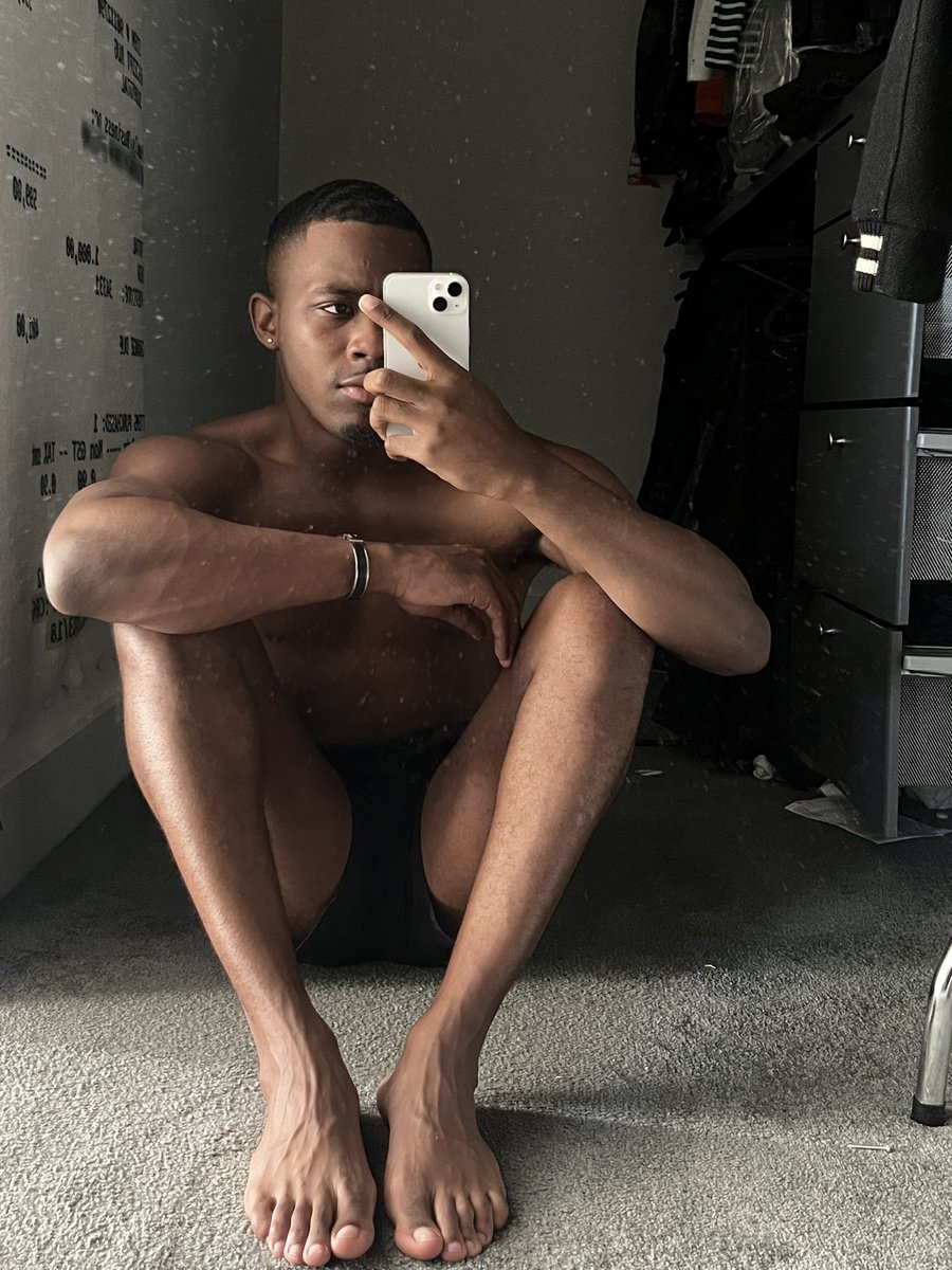 anquanthick's tweet photo. I'm kinda bored... Come on let's have fun 🍆💦 https://t.co/UwOGHDLCLV