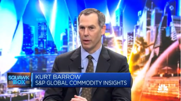 @SPGCI's Kurt Barrow sees 2mb/d #oil demand growth in 2023; sees $5/b oil price rise in later Qtr; tells <a href="/MartinSoong/">Martin Soong</a> <a href="/CNBC/">CNBC</a>’s <a href="/asiasquawkbox/">Squawk Asia</a>, key demand risk factors: pace of #China growth &amp; jet fuel demand. See okt.to/ypXQmE