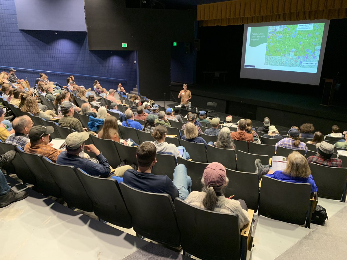 esagor's tweet image. Full house at @MnNorthCollege in Ely for a great day exploring lessons learned from the 2011 Pagami Creek Fire. In the field tomorrow. z.umn.edu/Pagami