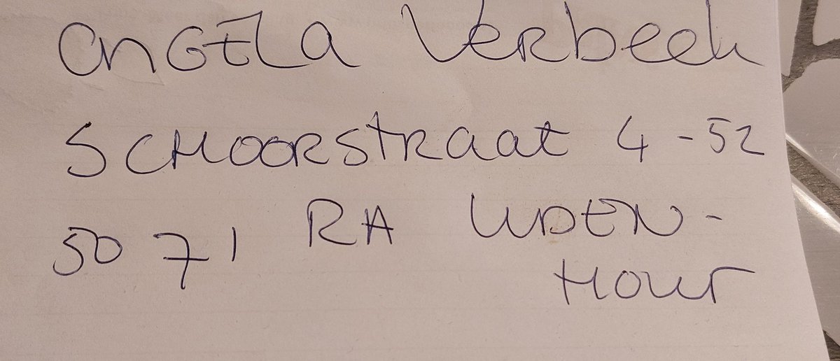 1: De liefste mens is begonnen met het laatste deel van haar leven 💔 De palliatieve zorg is gestart. Het is oneerlijk, onwerkelijk, onbeschrijfelijk verdrietig. Ik wil via deze weg haar "Twitter fans" vragen om roze vlinders op te sturen naar haar. Als steun voor haar en de fam.