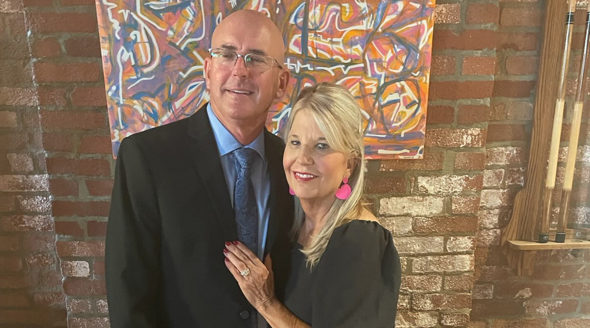 This kidney crossed 3 state lines and fulfilled a promise by a living donor - Joseph “Duke” Junod is no stranger to organ donation. When his wife received a kidney transplant, he vowed to “pay it forward.' bit.ly/3MMWqIN #DonateLifeMonth #DonateLife