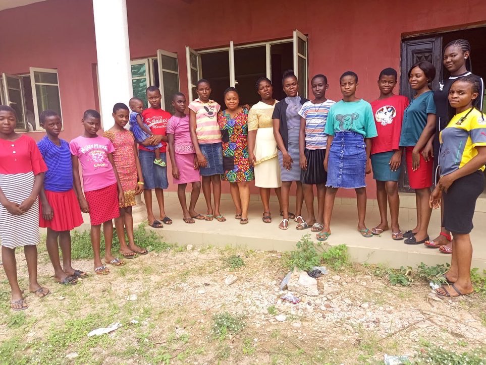 ASFC_Org's tweet photo. Second day of training (12/4/2023) on LIFE DEFENSE SKILLS to some selected adolescent girls from Orumba south Locality Anambra State via Adolescent girls and young women project. Thanks to @AHNiHQ for the time invested on this project . https://t.co/rHpVBXWCiS