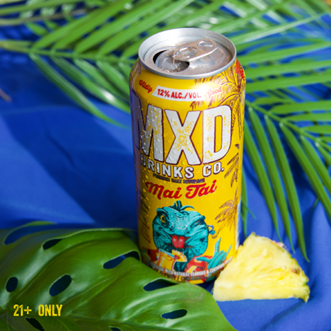 MXDdrinksco's tweet photo. It’s a vacation in a can. Little frilly umbrellas not included. https://t.co/8BNWbFsahz