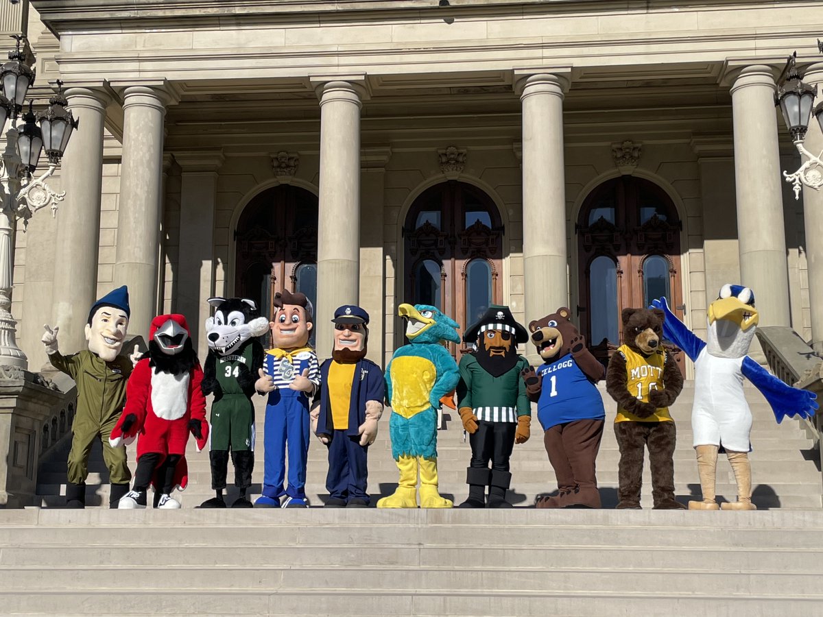 MIColleges's tweet photo. We had the best time at our 2023 Community College Day at the Michigan State Capitol! We love any opportunity to celebrate the great work being done at #Michigan's 31 community colleges — and getting to hang out with mascots makes any day better. #MIColleges #CCMonth https://t.co/FIfRUFtcA0