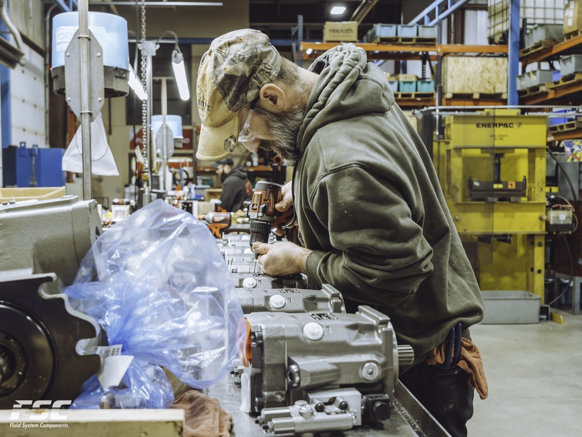 FSC_Wisconsin's tweet photo. Our power unit refurb program is designed to keep you running! The #FSC team will disassemble each component, inspect it, and test it for functionality to ensure nothing is missed. To learn more: https://t.co/17IGjSUEE4
#powerunits #fluidpower #hydraulics #FluidSystemComponents https://t.co/6u5Vl0HSLS