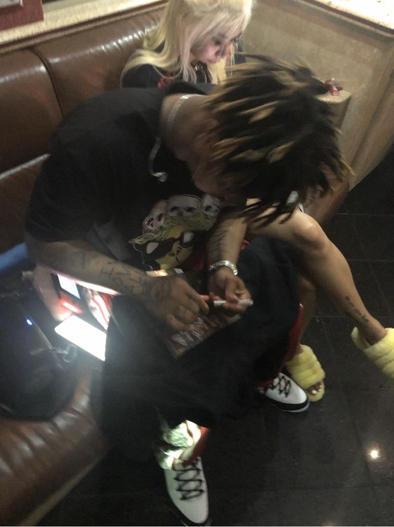 All Of My Juice WRLD Grails (In Order)

A Thread:⬇️