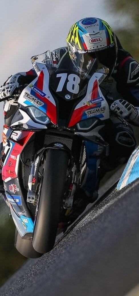 durand_ced's tweet photo. @LClapets Le fsbk c'est presque le motogp non ? https://t.co/aKscxuOJL5