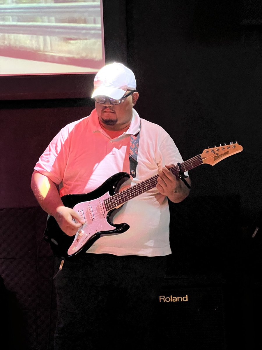 musicofbree's tweet photo. Hey, Dreamers - Thank you for today!
Experience Breē on Spotify: https://t.co/jKU4GJyPof
#Bree #MusicOfBree #Shoegaze #Dreampop #Indie #OPM #IndieOPM #DrivingMusic #DistantShores #Music #Philippines #Spotify #SpotifyPlaylist #SingleLaunch https://t.co/ze0xvtFDWM