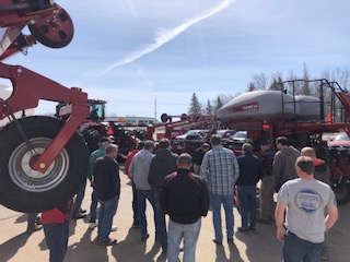 LowMu_Tech's tweet photo. Thank you Titan Machinery in Marshall MN for sharing the benefits of using DUST, the cleaner-safer-soy replacement for talc &amp; graphite to your customers this week! #plantwithDUST https://t.co/Rto85W7iSu