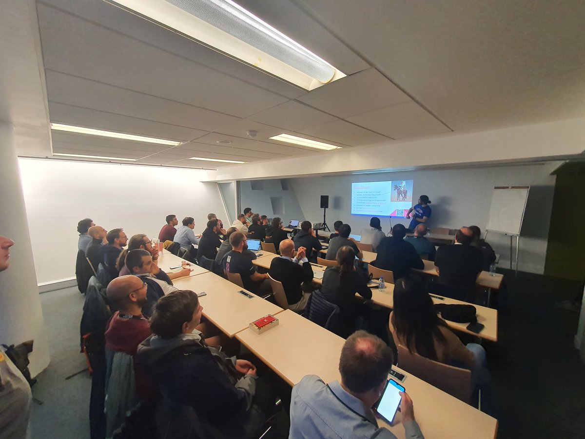 Merci <a href="/jpetazzo/">Jérôme Petazzoni</a> pour cette super intro à la construction de modèles #ml avec @docker et des #gpu nvidia :)