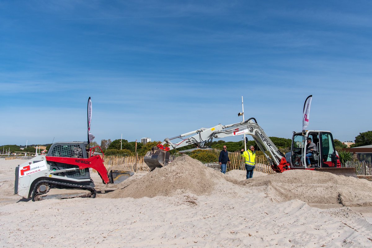 NBicais's tweet photo. Mardi, je me suis rendue sur la plage des Sablettes où l'opération de retroussement de sable a débuté. En 2021, nous avions utilisé cette nouvelle technique qui s'est avérée très concluante pour réensabler la plage de Mar-Vivo. Depuis nous répétons ce procédé chaque année. https://t.co/aHPTMy6z43