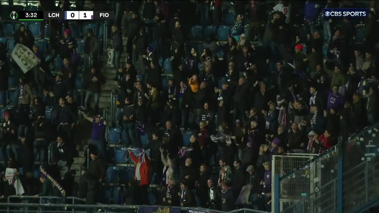 Nico González nearly has himself a worldie, which is cleaned up by Arthur Cabral. 

Cabral and teammate Luka Jović are tied at the 🔝 of the #UECL Golden Boot race with 6 goals. 👀”