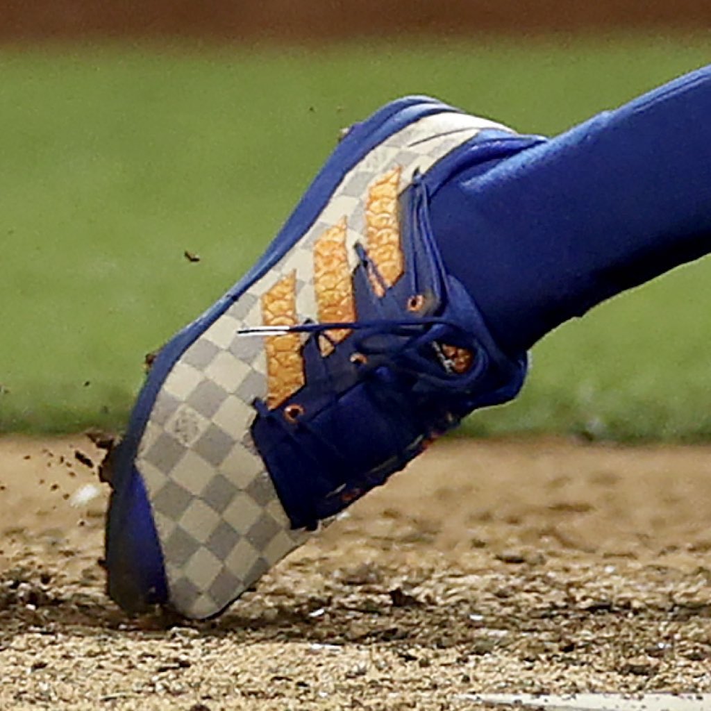 louis vuitton baseball cleats