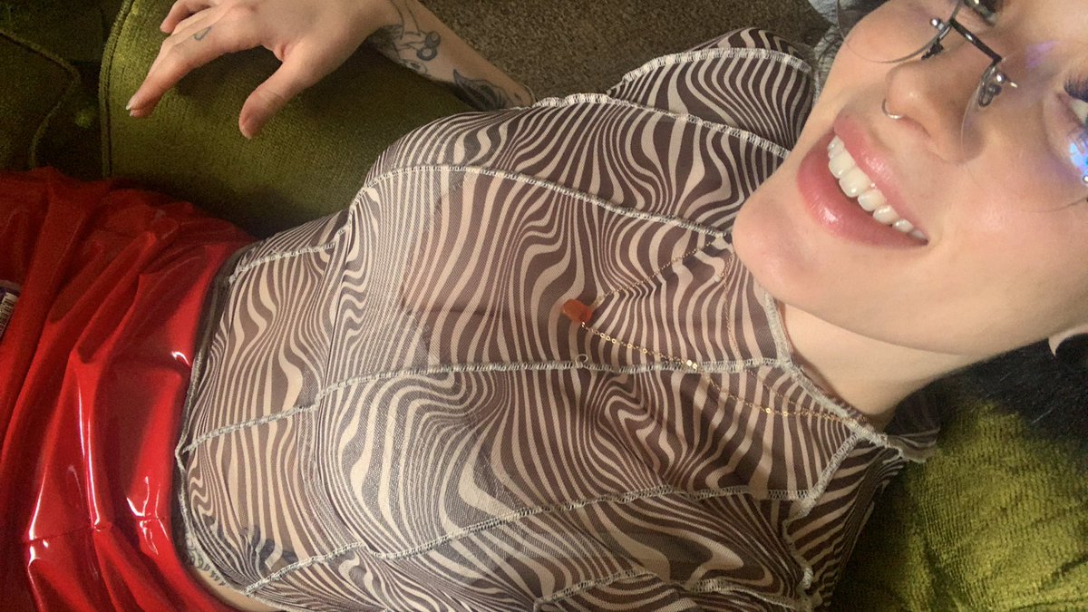 onlineslut777's tweet photo. sheer clothing is the key to my heart. https://t.co/xq0gqSt1Ze