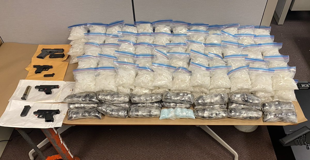 LAPDCARRANZA's tweet photo. Reducing deaths. Overdoses, violent & property crime. Your #HIDTA 44 seized 170 lbs of #Meth, 100,000 #fentanyl pills and 4 handguns! Four #DTO suspects arrested @LAPDSoutheast
The #relentless pursuit contineous... #LAPD #HSI #Onepillcankill https://t.co/qMa2MeZwt1