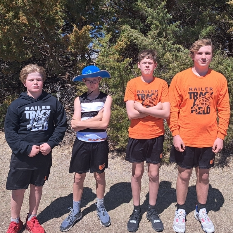 USD388's tweet photo. 7th Grade Boys Jav with a 1st, 3rd, and 4th place finish at Victoria! #Throws #FieldPoints https://t.co/vZ299bdGp1