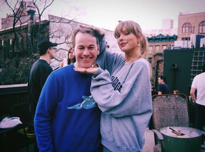 ELA É MINHA FIGURA MATERNA 👇👇