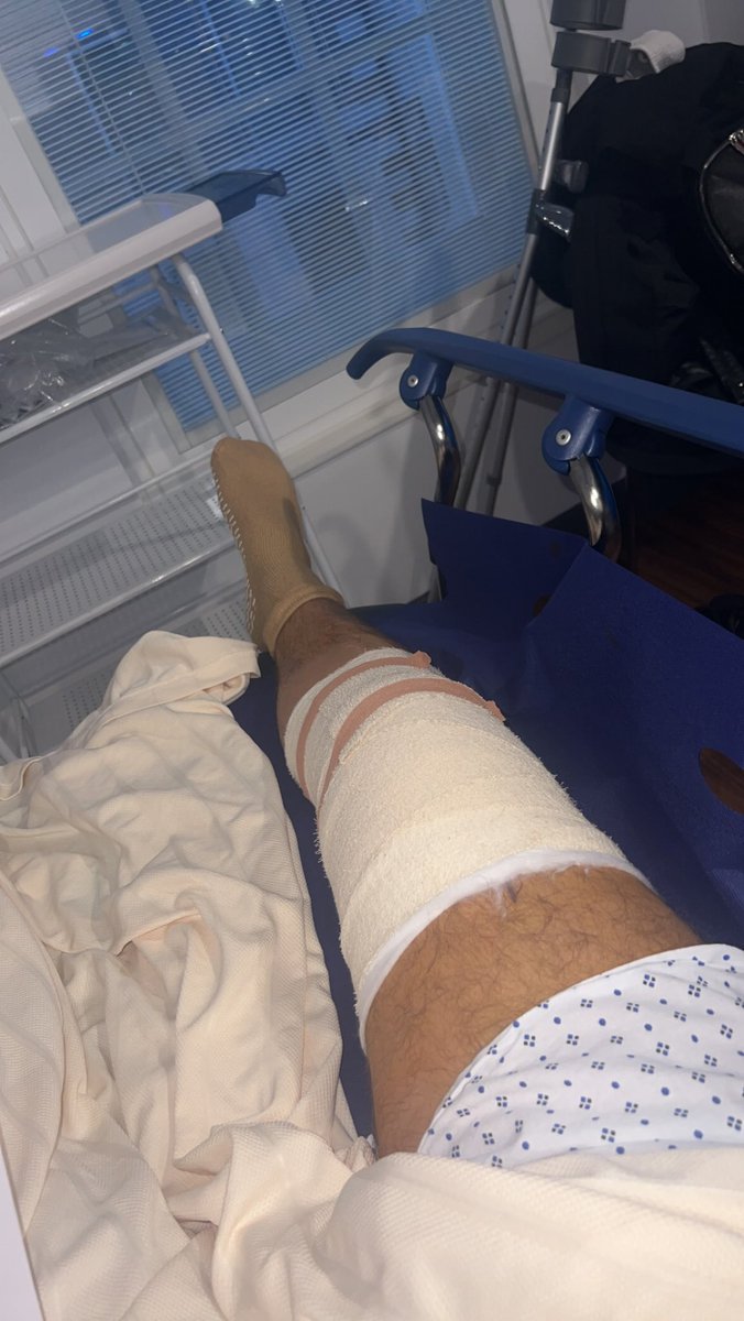 JamesTaylor_99's tweet image. Surgery done, recovery starts now 💪🏻 Also a massive thank you to every single person who donated to my gofundme 🙌🏼⚽️