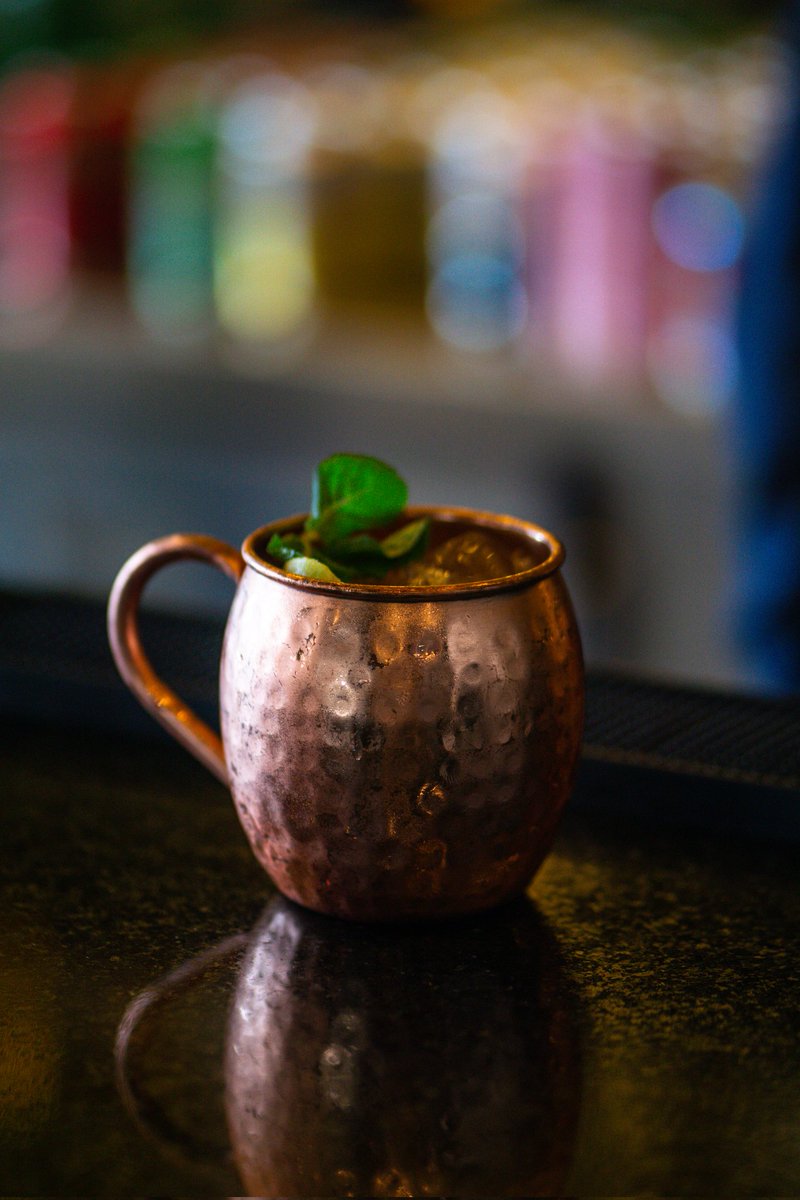 ¿Buscando opciones para comer y pasar un rato diferente, fuera de la rutina diaria? 🤔

👉🏻Visita Casa Dorada, ubicados en nuestro Piso 5. 

Allí podrás encontrar diversas opciones en gastronomía y coctelería. 

Los esperamos📍