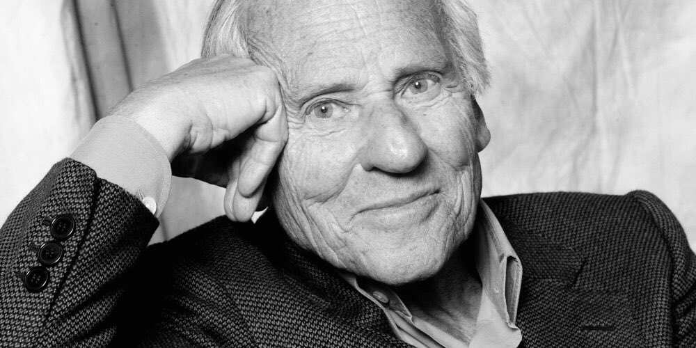 coherence_e's tweet image. « Il y a quelque chose de plus fort que la mort, c'est la présence des absents, dans la mémoire des vivants. »
Jean d'Ormesson