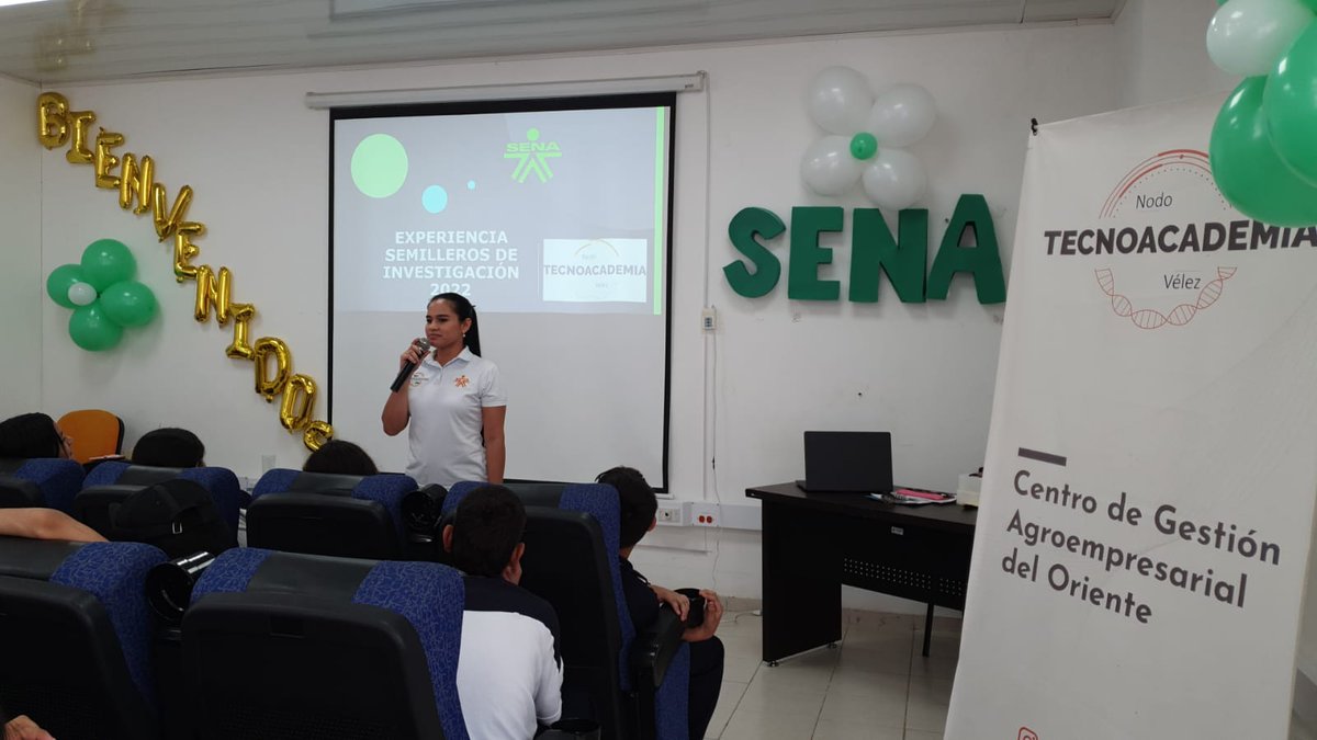#SENNOVA I El #SENAEnSantander le da la bienvenida a los más de 70 aprendices👦🏻👧🏻 del Colegio Integrado del Carare de #Cimitarra, quienes iniciaron su proceso de formación en la #Tecnoacademia Vélez, para fortalecer sus competencias en #Ciencia #Tecnología e #Innovación🔭🧪🔬!