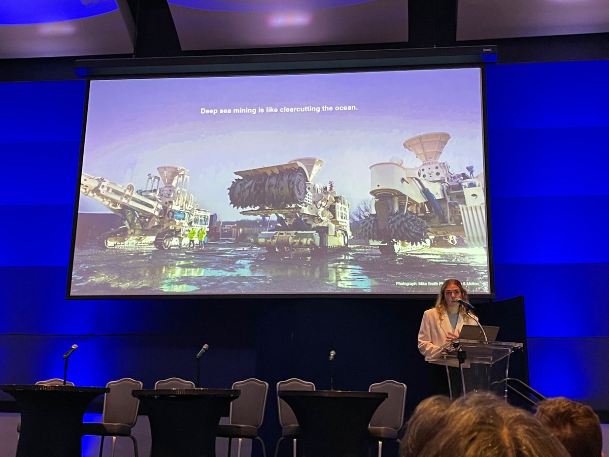 Delighted to have had the opportunity to share some of the many reasons why we MUST NOT go down to the bottom of ocean to fetch minerals at the @Ocean_Visions Summit in Atlanta last week, alongside @VasserSeydel and @neiltahiti 👉Learn more: bit.ly/3MleF7Q