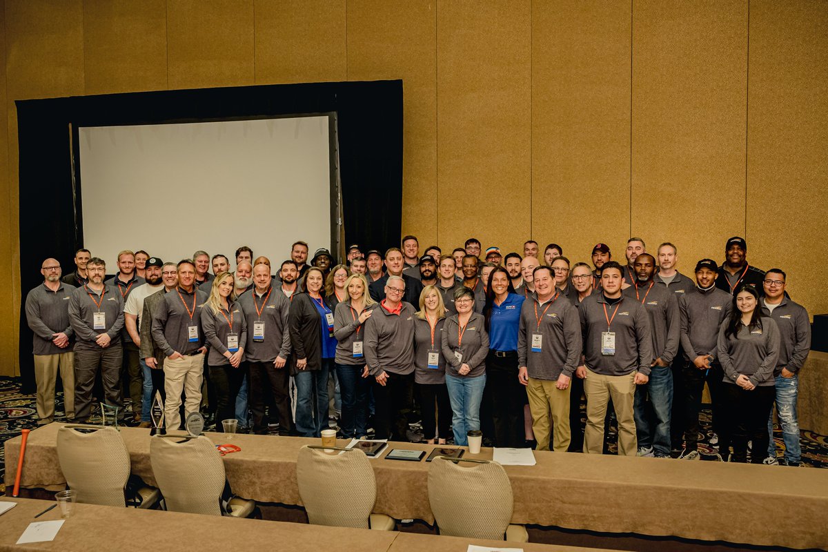 HOODZ International tweet media